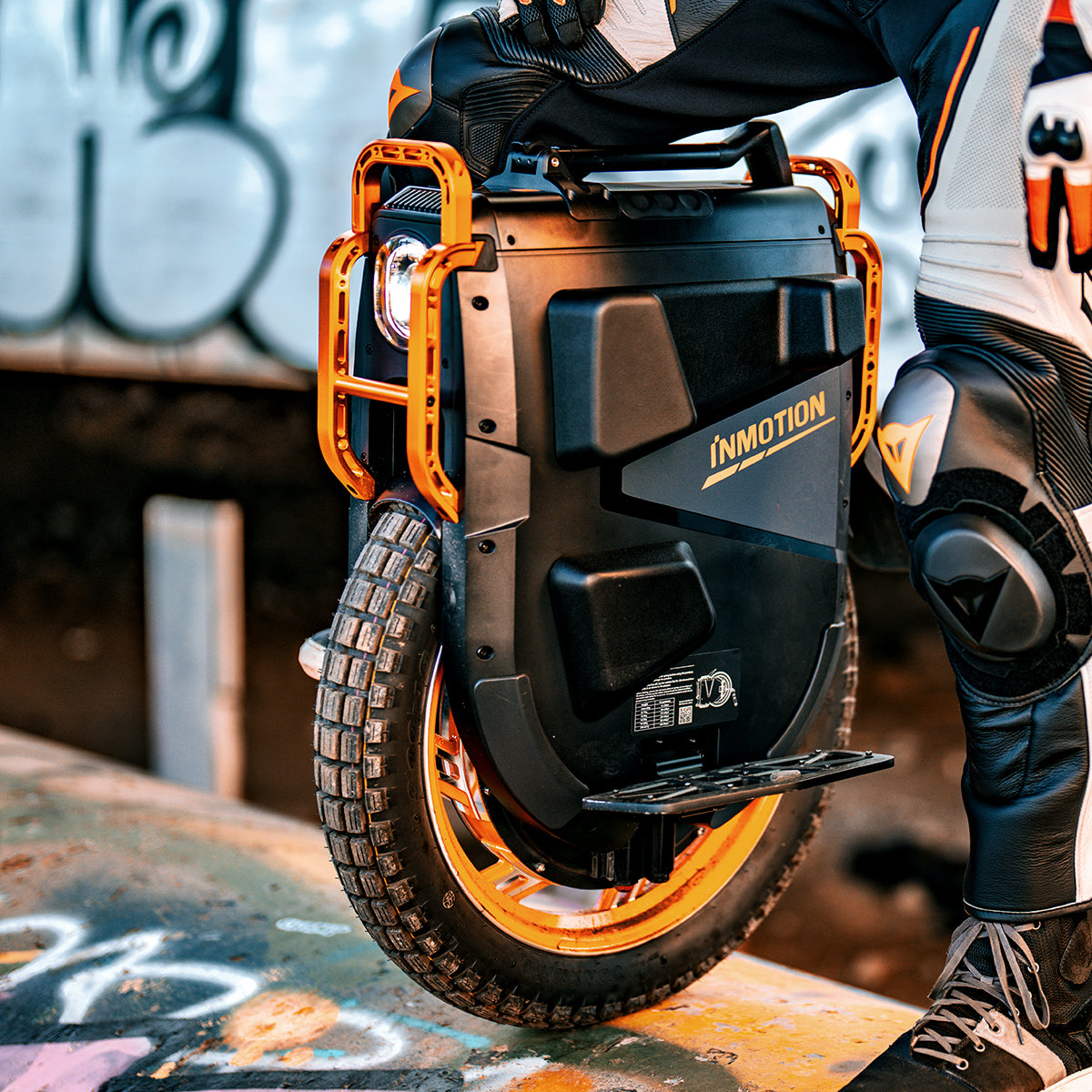 E-Unicycle InMotion Challenger (V13 Pro)